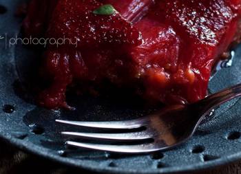 Tarta tatin de fresas, ruibarbo y estragon