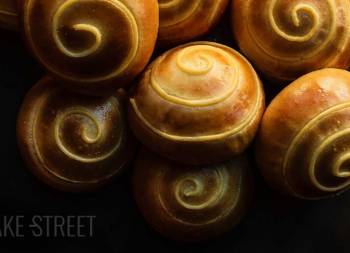 Milk Pudding Buns
