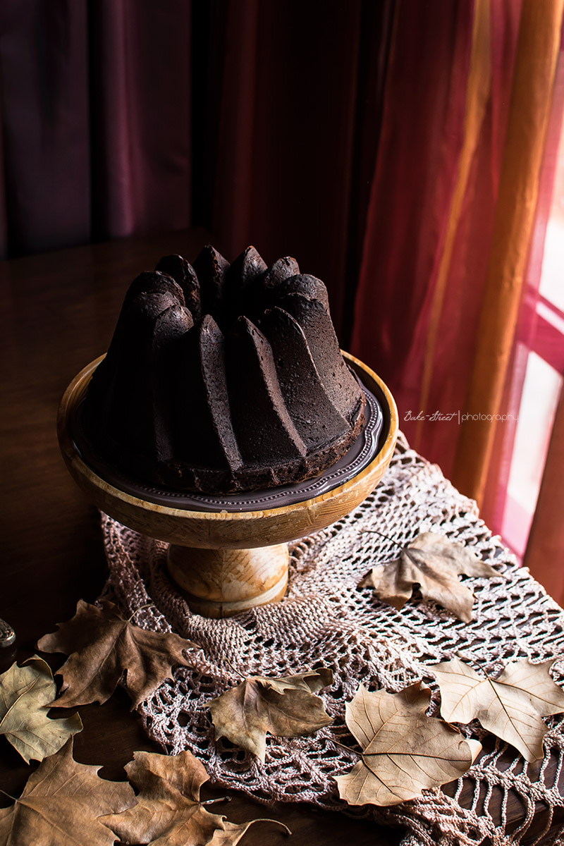 Tunnel of fudge cake