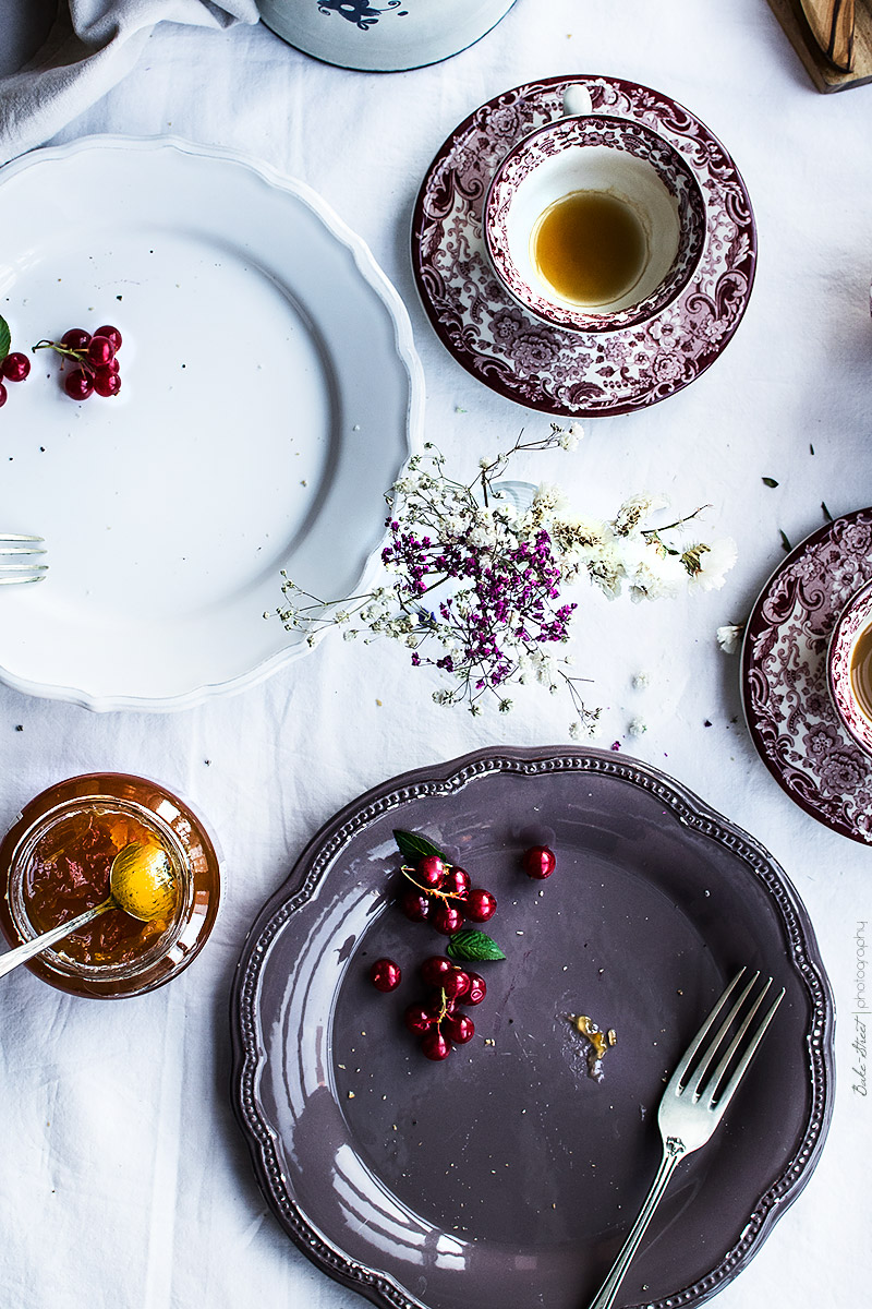 Pan de molde de yogurt, amapola y arándanos