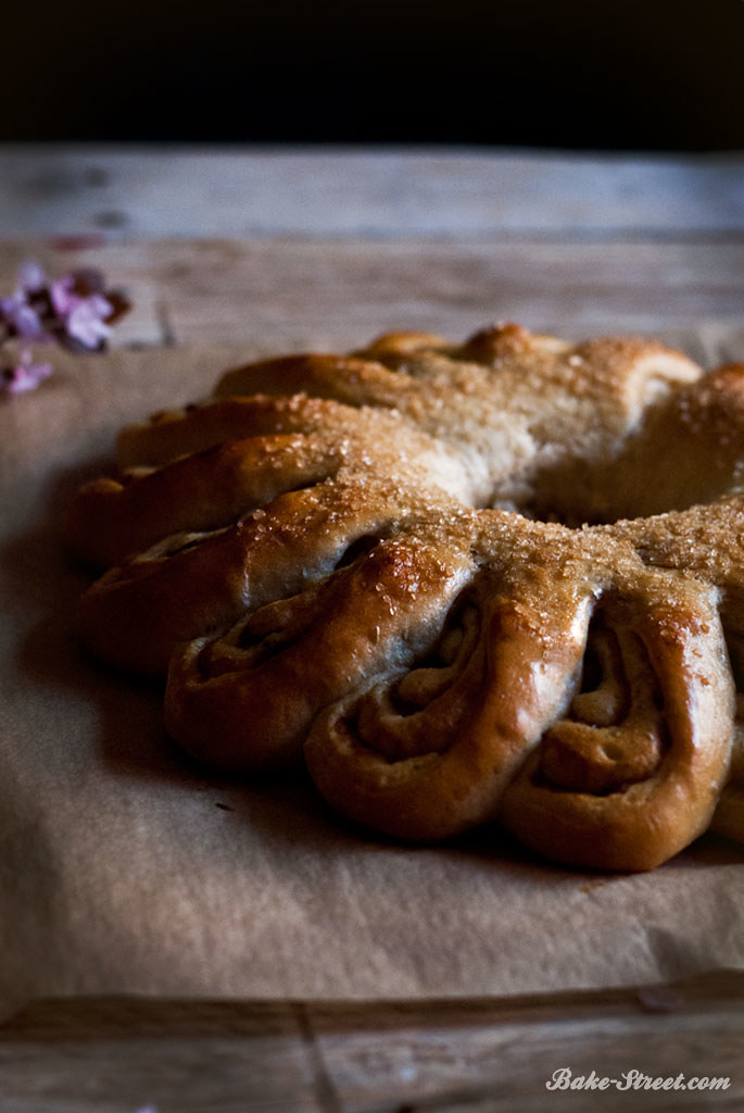 Dates & Orange Tea Ring