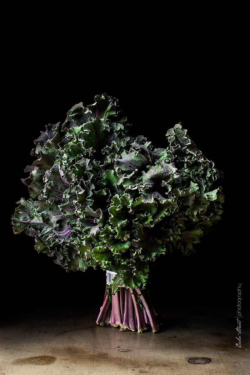 Rollos de Kale con salsa de macadamia y lima