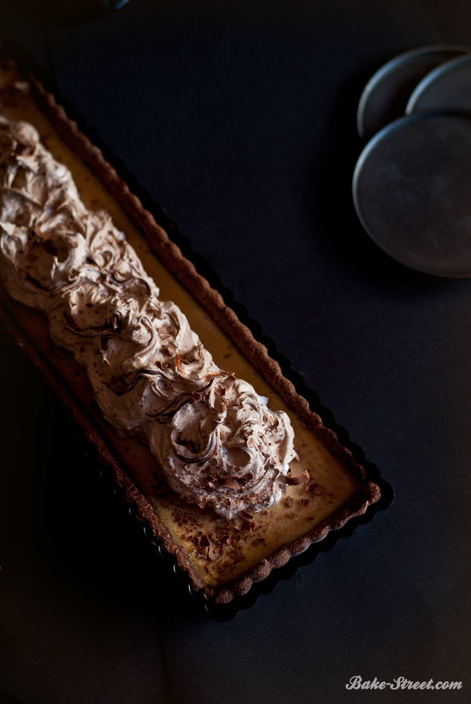 El jinete sin cabeza: Dark Chocolate Pumpkin Pie by Katrina Van Tassel