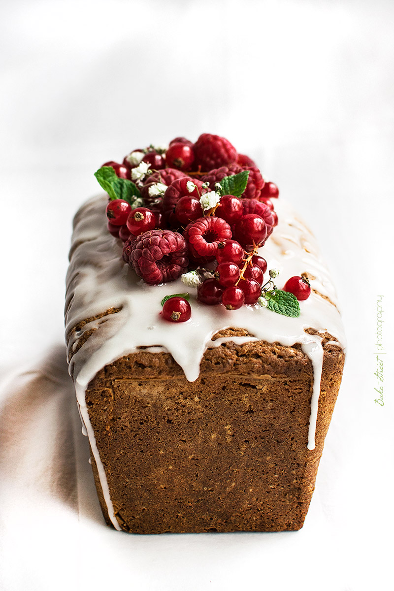 Loaf Cake de frambuesas y limón