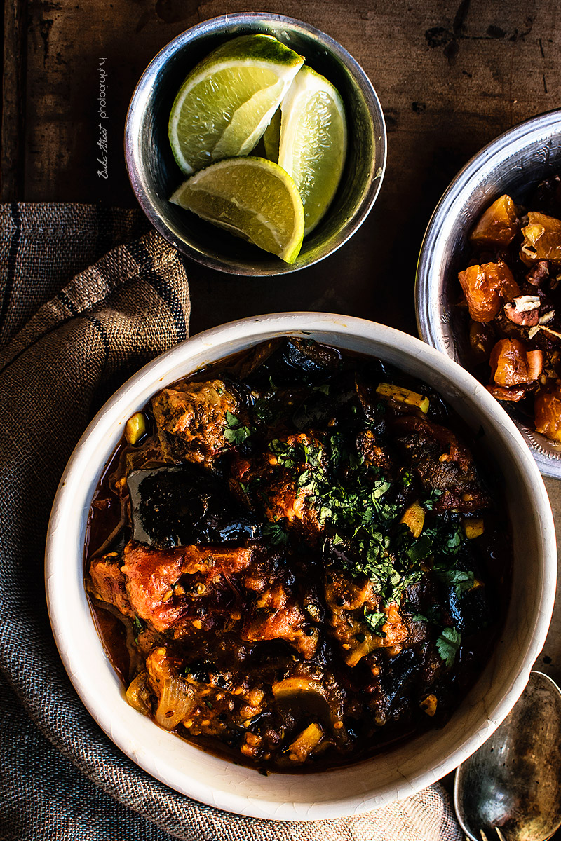 Arroz infusionado con cardamomo y curry de berenjenas