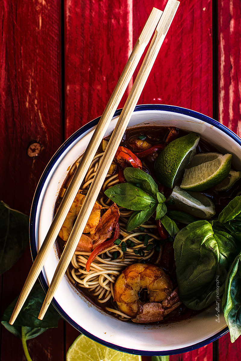 Tom Yam Kung, sopa Tailandesa de coco y curry