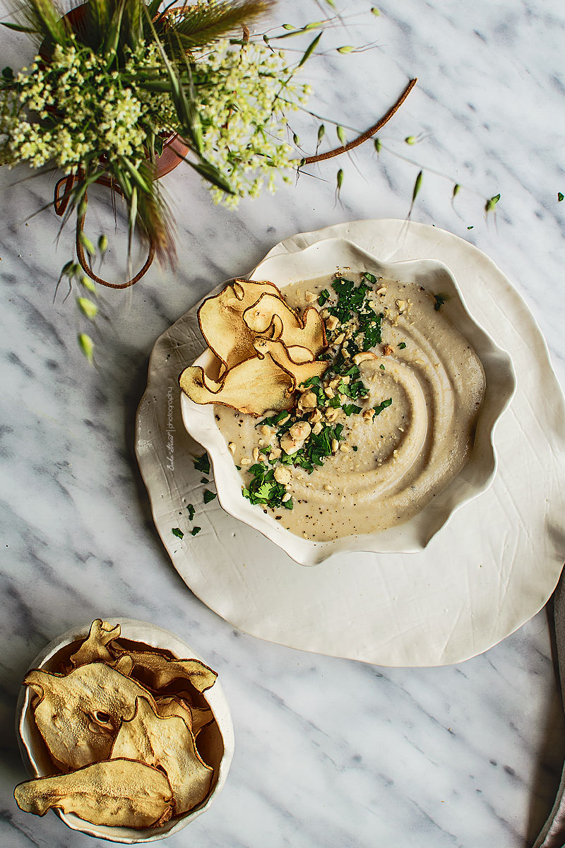 Crema de coliflor y pera con avellanas