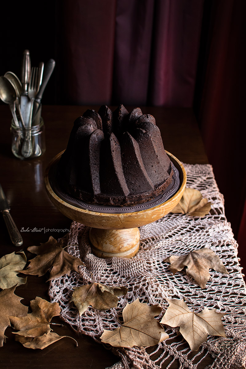 Tunnel of fudge cake