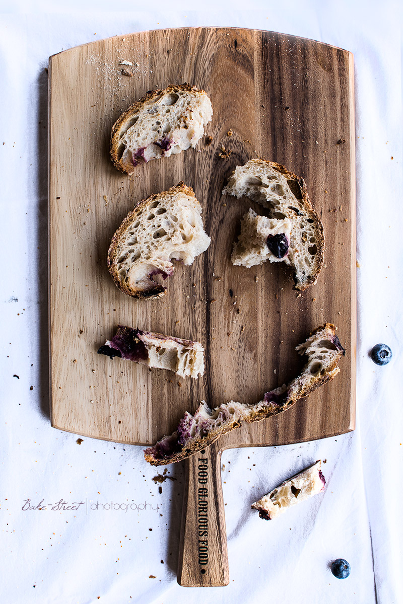 Pan de yogurt griego y arándanos